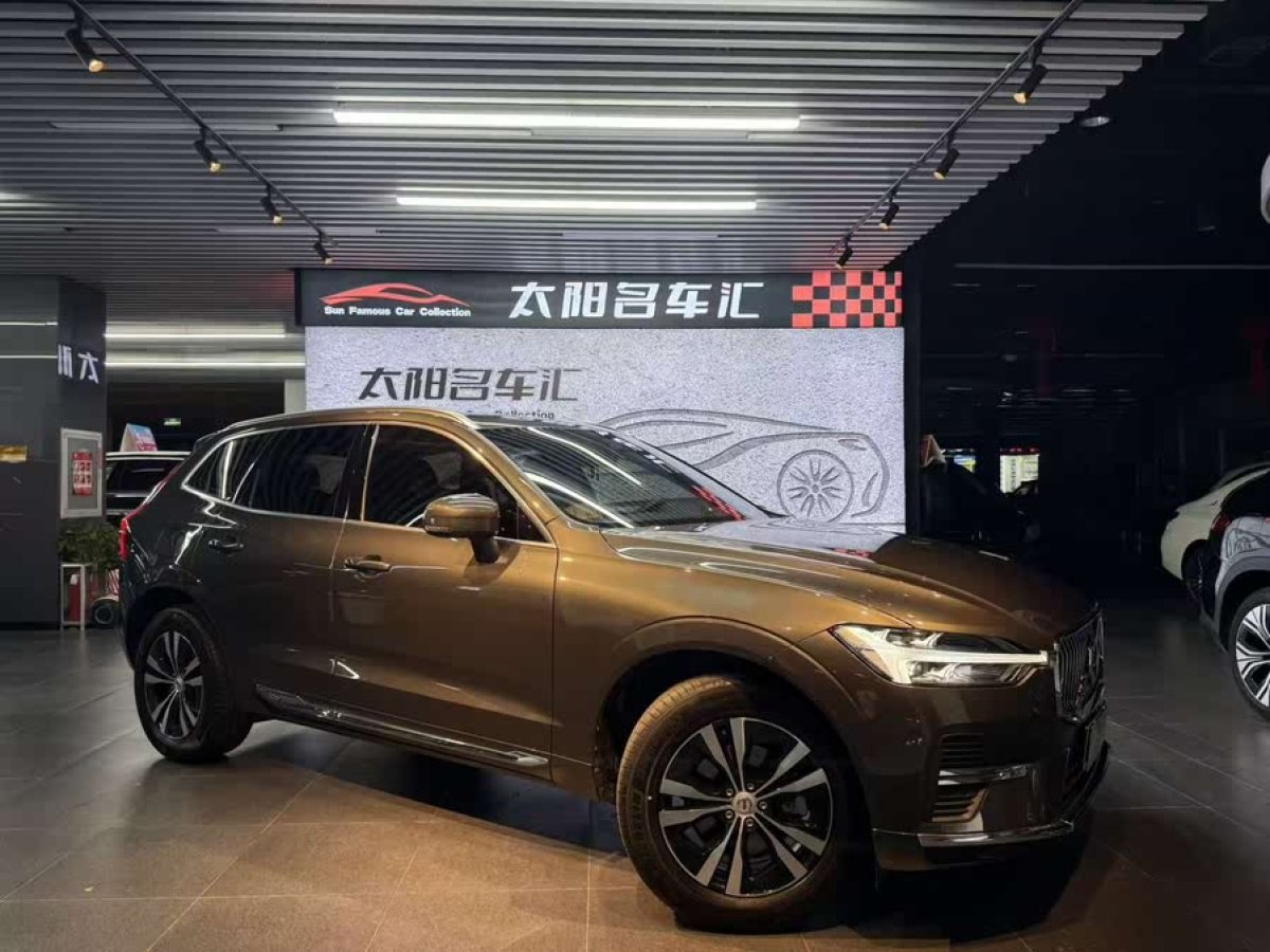 沃爾沃 XC60  2022款 B5 四驅(qū)智逸豪華版圖片