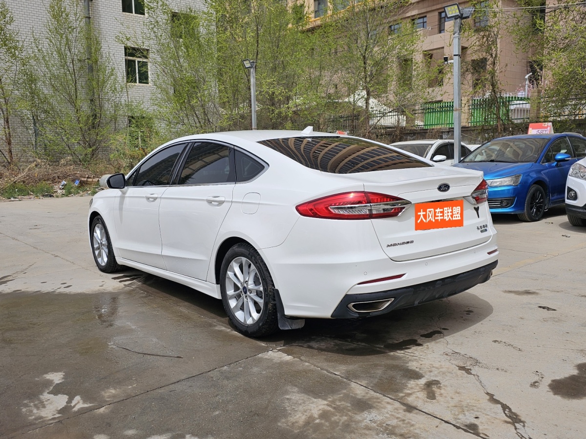 福特 蒙迪歐  2020款 EcoBoost 180 時(shí)尚型圖片
