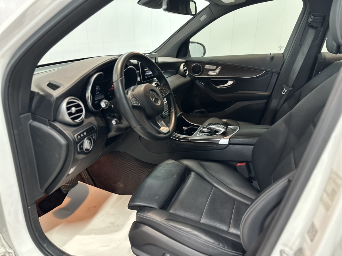 奔驰 奔驰GLC  2016款 GLC 300 4MATIC 动感型图片