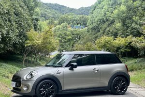 MINI MINI 1.5T COOPER 艺术家