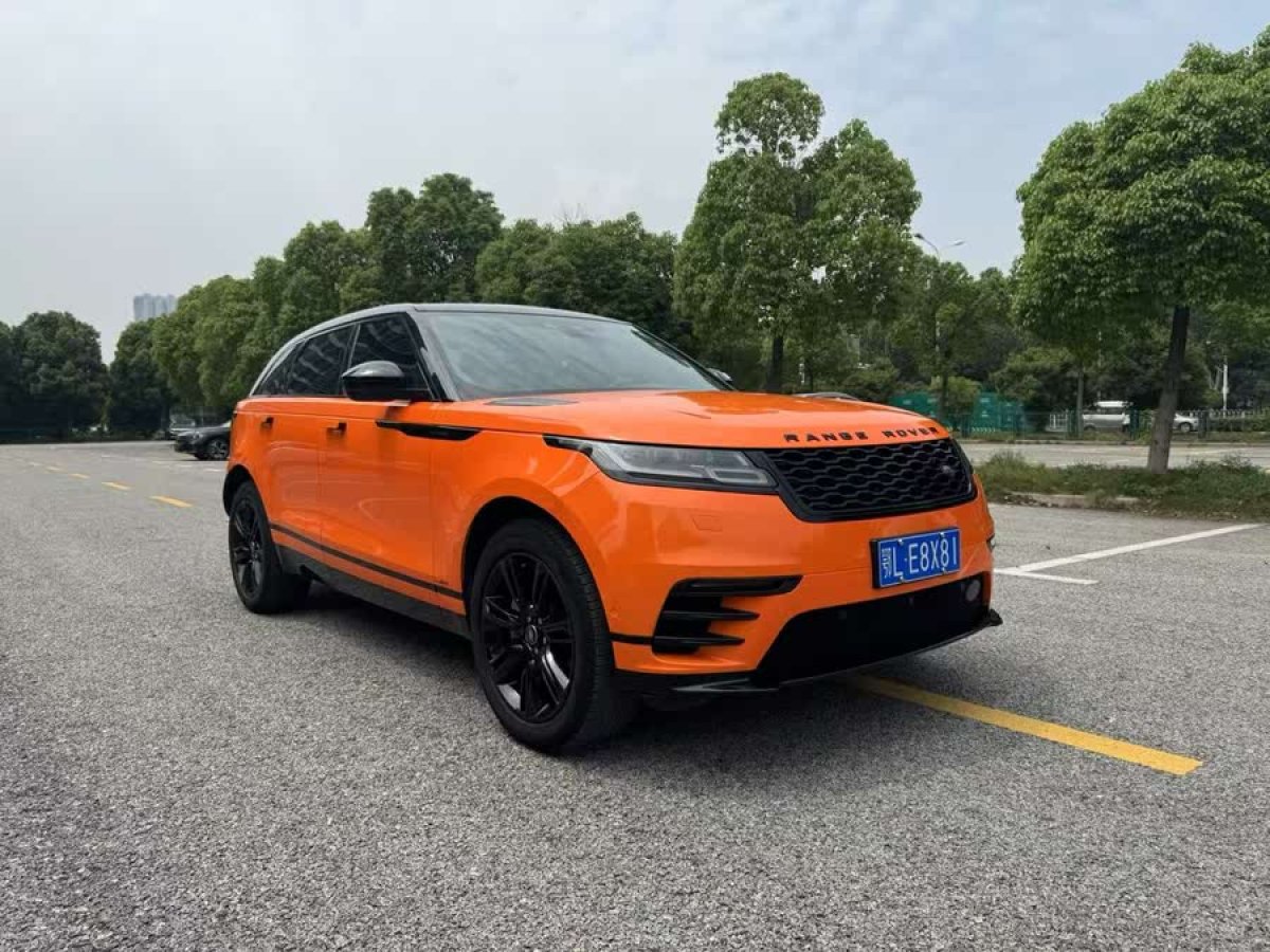 路虎 攬勝星脈  2021款 P250 熠黑珍藏版圖片