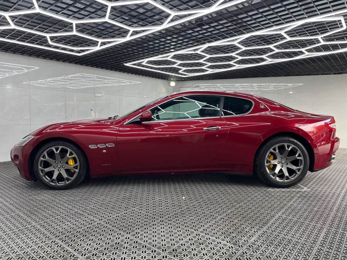 瑪莎拉蒂 GranTurismo  2007款 4.2L 標準版圖片