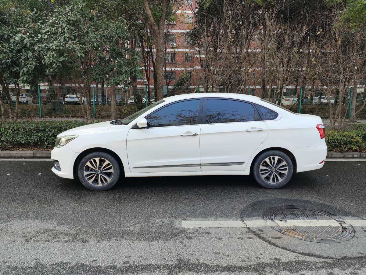 東風風神 A60  2016款 1.5L 手動豪華型圖片