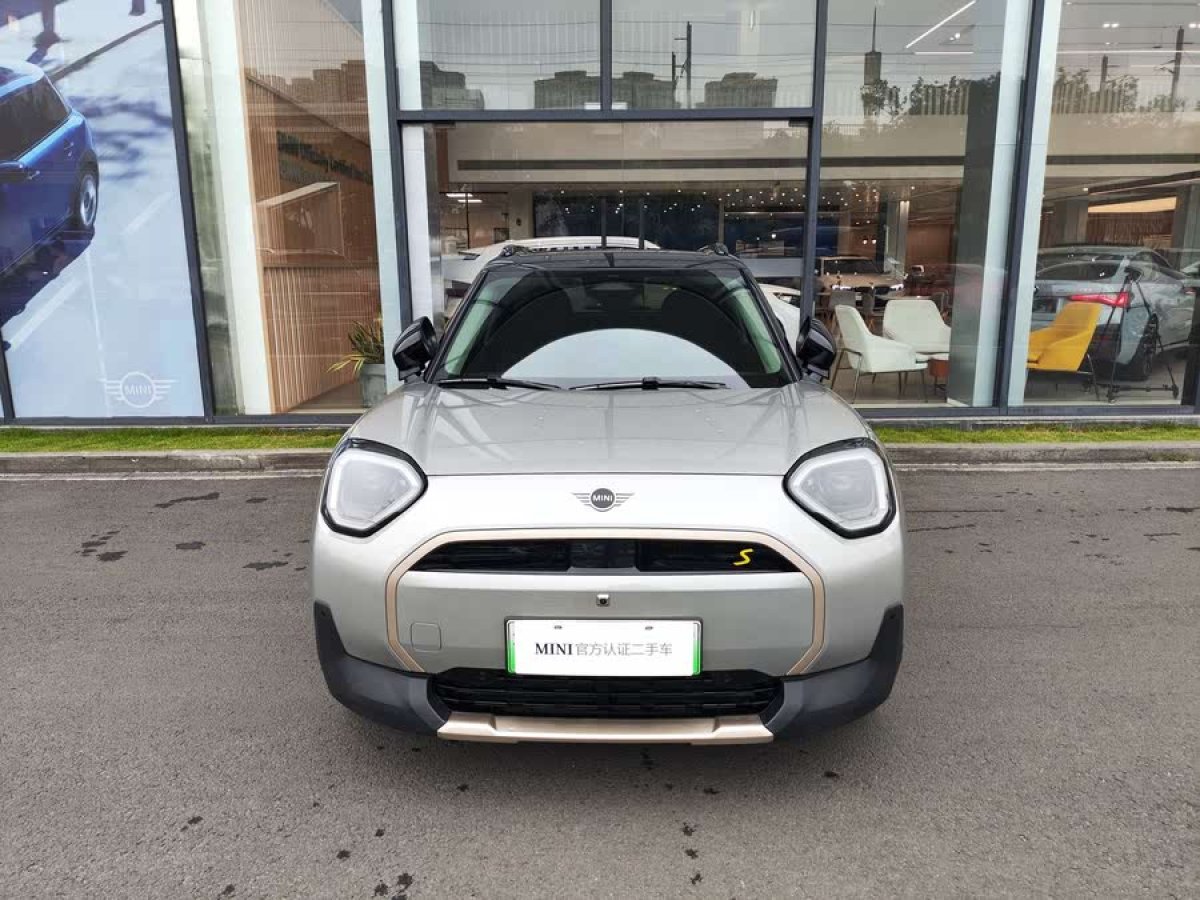 MINI 電動MINI ACEMAN  2024款 SE 藝術家圖片