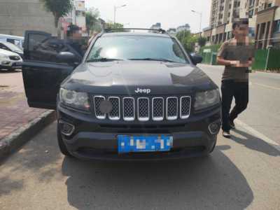 2014年1月 Jeep 指南者(進口) 改款 2.4L 四驅(qū)豪華版圖片