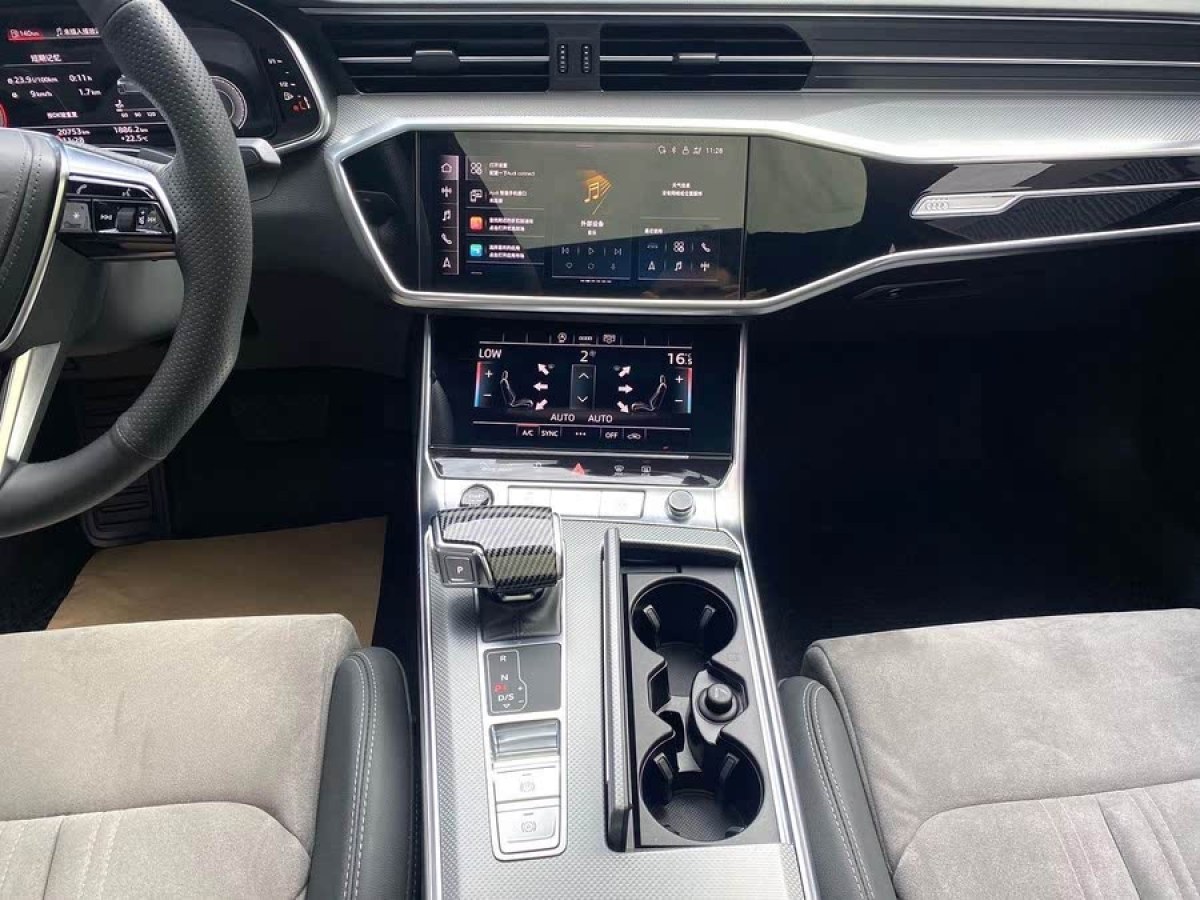 奧迪 奧迪A6L  2024款 45 TFSI 臻選動感型圖片