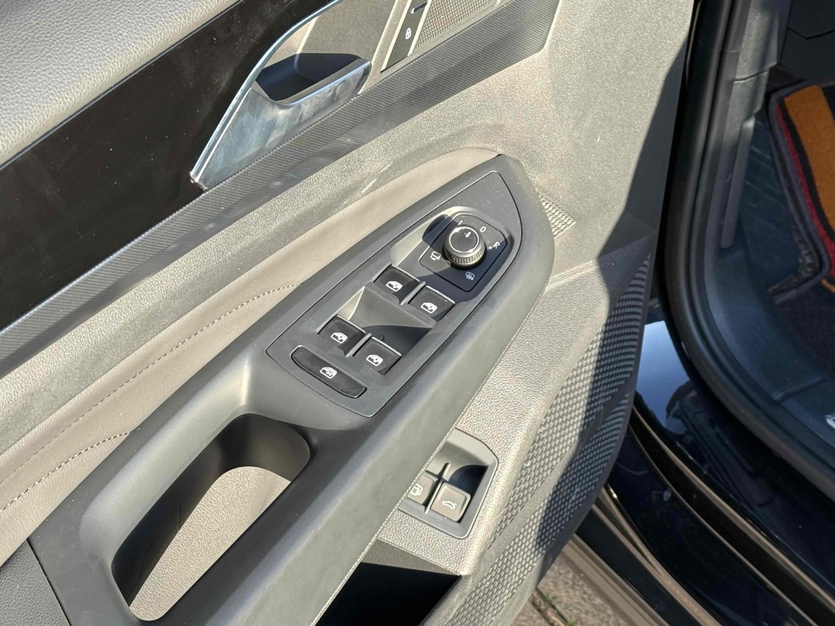 大眾 帕薩特新能源  2023款 430PHEV 混動(dòng)精英版圖片