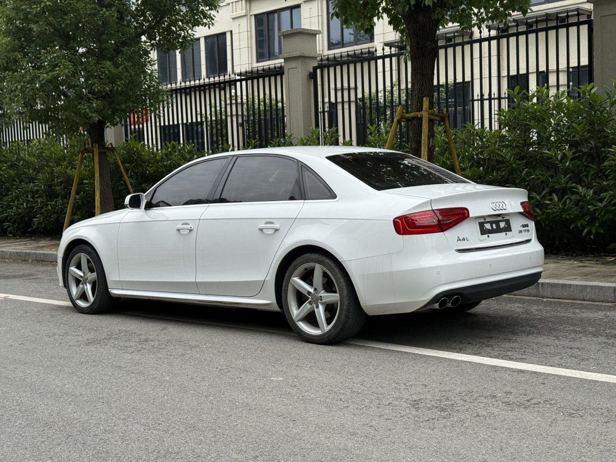 奧迪 奧迪A4L  2015款 35 TFSI 自動舒適型圖片