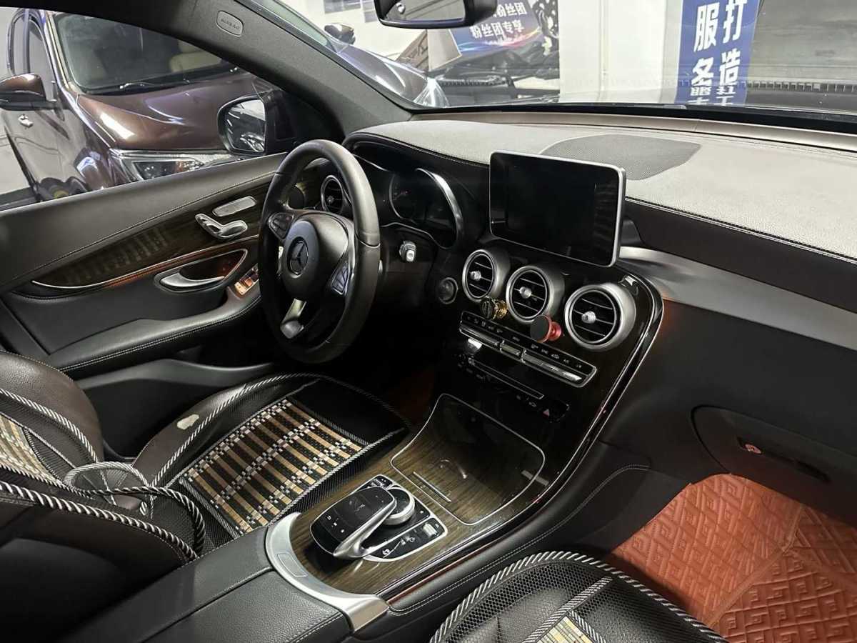 奔馳 奔馳GLC  2019款 GLC 260 4MATIC 動(dòng)感型圖片