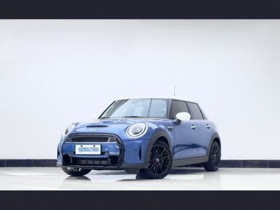 2022年2月 MINI MINI 改款 2.0T COOPER S 經(jīng)典派 五門版圖片