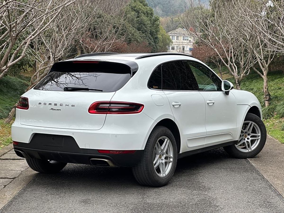 2018年10月保時(shí)捷 Macan  2017款 Macan 2.0T