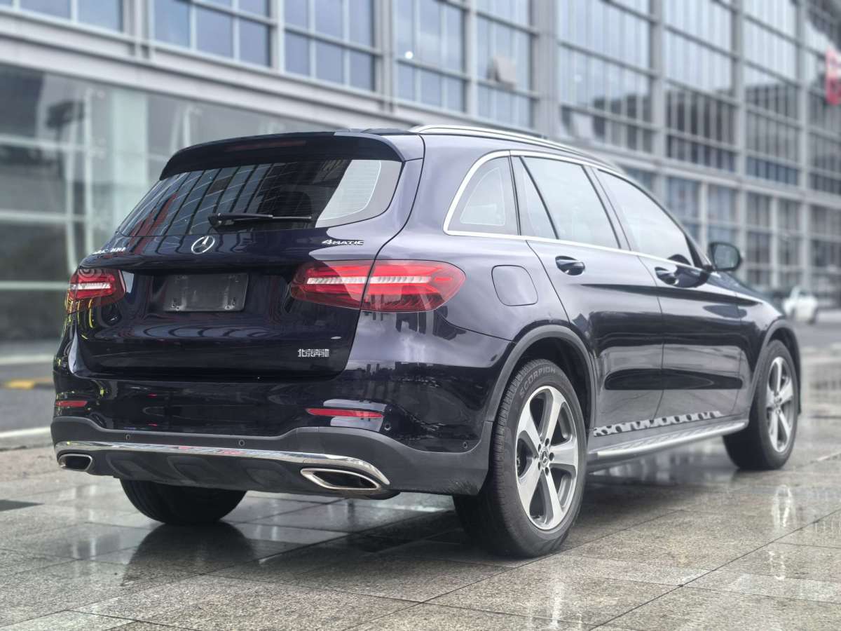 2017年11月奔馳 奔馳GLC  2017款 GLC 300 4MATIC 動感型