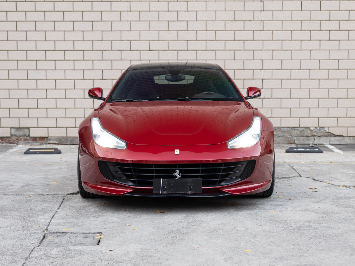 法拉利 GTC4Lusso  2017款 3.9T V8圖片