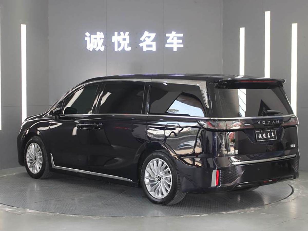 嵐圖 夢(mèng)想家  2024款 PHEV 超長(zhǎng)續(xù)航尊貴版圖片