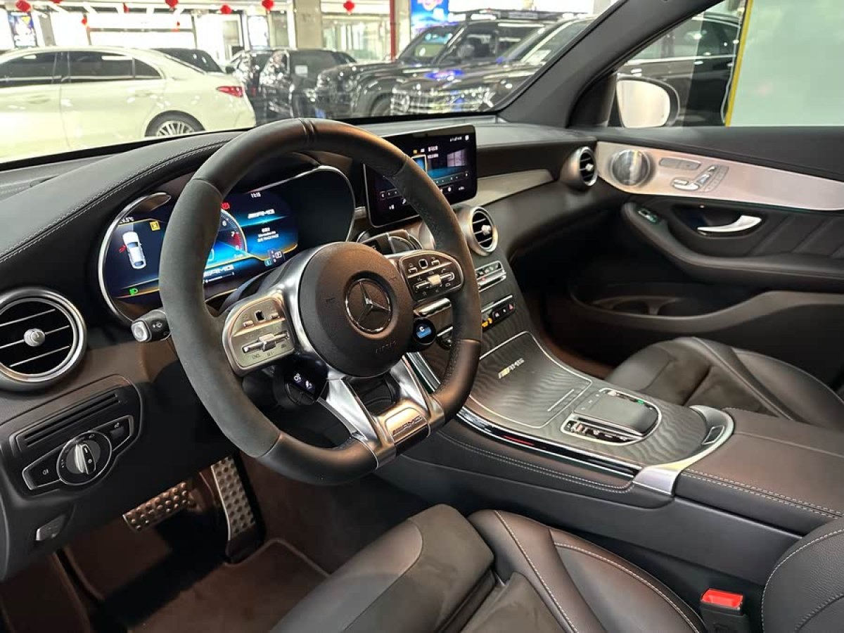奔馳 奔馳GLC轎跑 AMG  2020款 AMG GLC 63 4MATIC+  轎跑SUV圖片