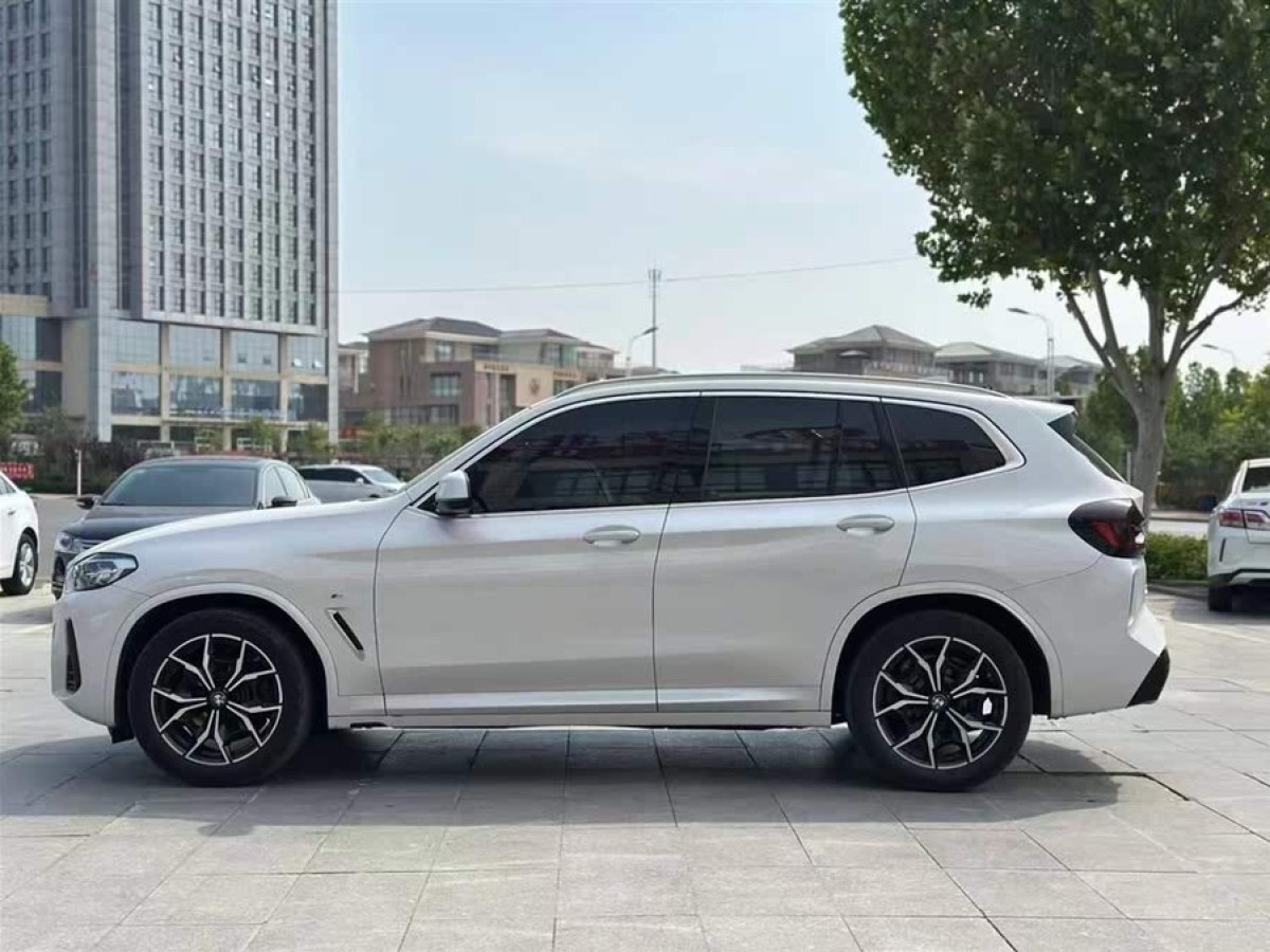 寶馬 寶馬X3  2022款 xDrive25i M運(yùn)動(dòng)套裝圖片