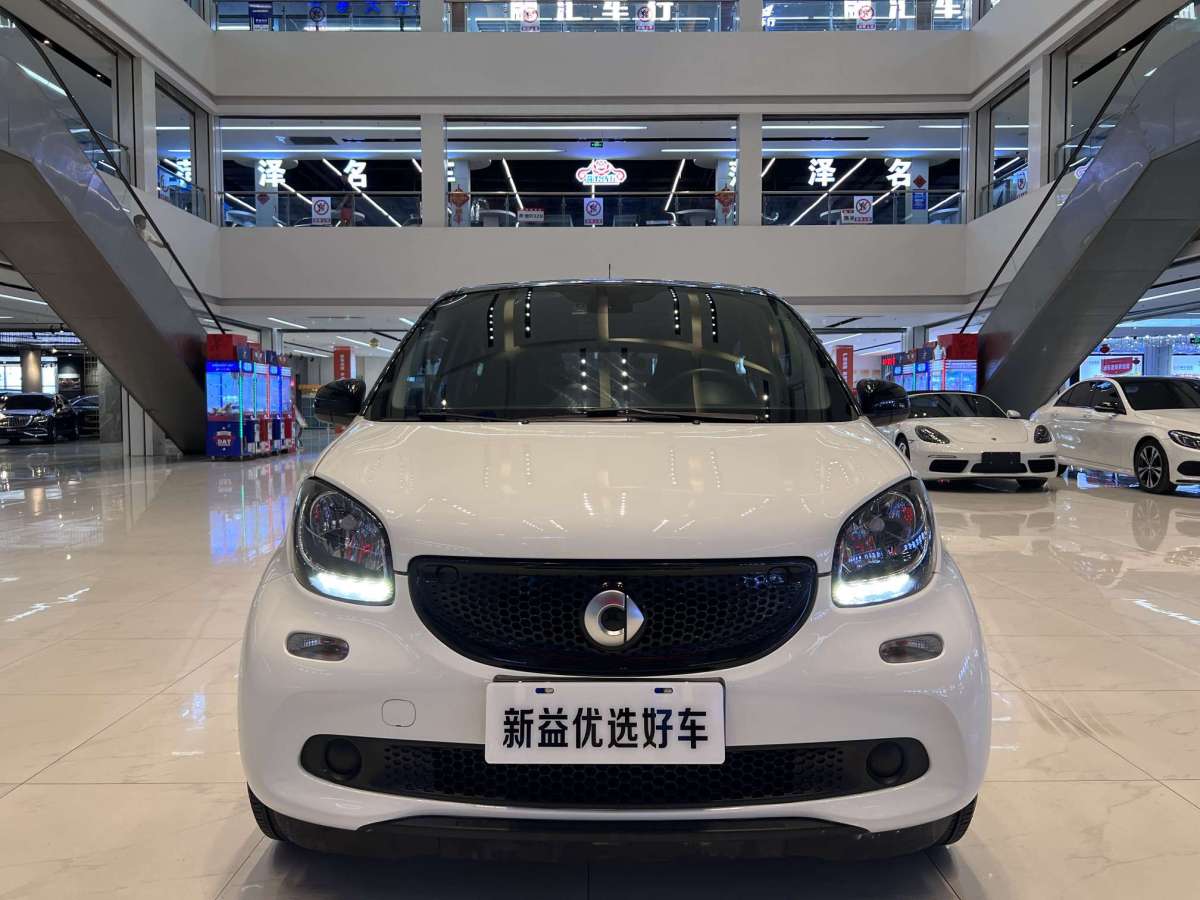 smart forfour  2016款 1.0L 52千瓦灵动版图片