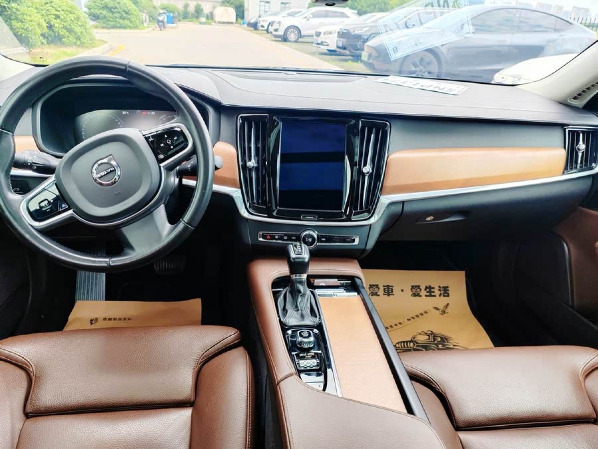 沃爾沃 S90  2020款 改款 T5 智遠(yuǎn)豪華版圖片