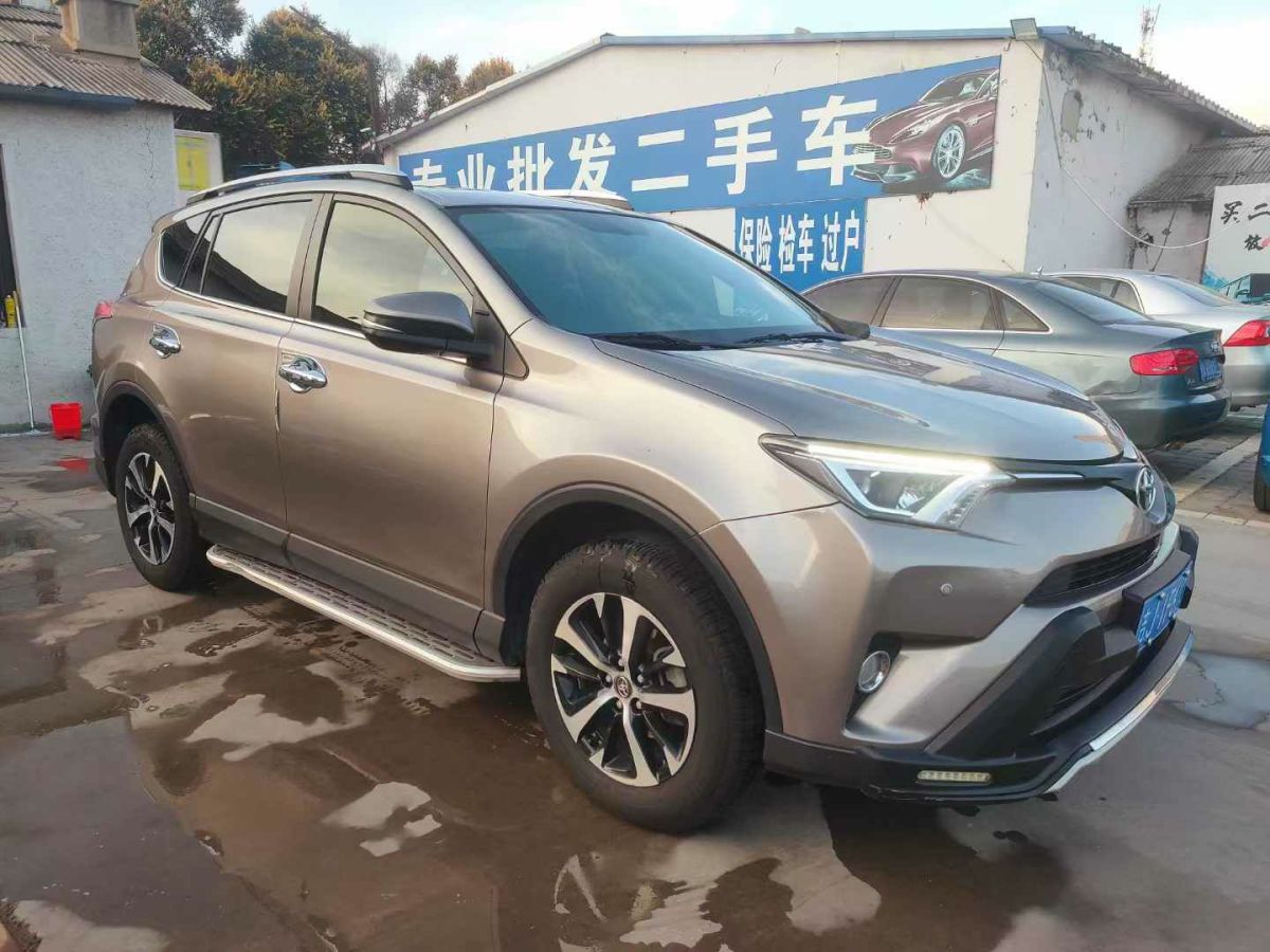 2019年1月豐田 RAV4榮放  2019款  2.0L CVT兩驅(qū)智尚版 國(guó)VI