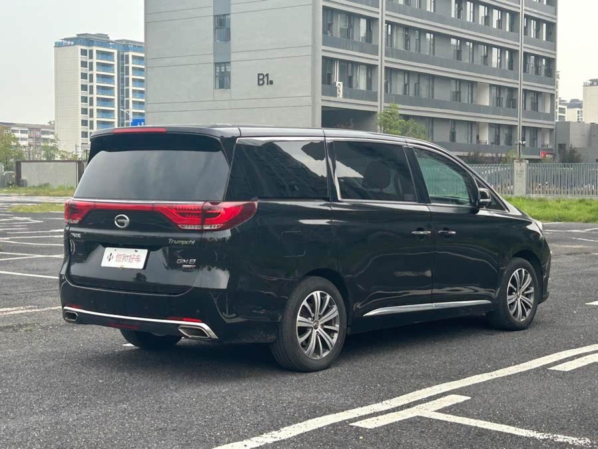 廣汽傳祺 M8  2020款 領(lǐng)航款 390T 尊貴版圖片