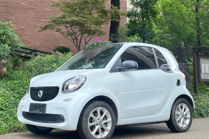 fortwo smart 1.0L 52千瓦硬頂靈動(dòng)版