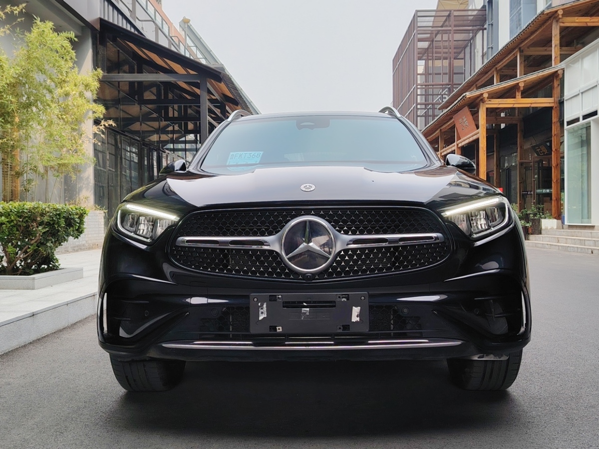 奔驰 奔驰GLC  2023款 GLC 260 L 4MATIC 豪华型 7座图片