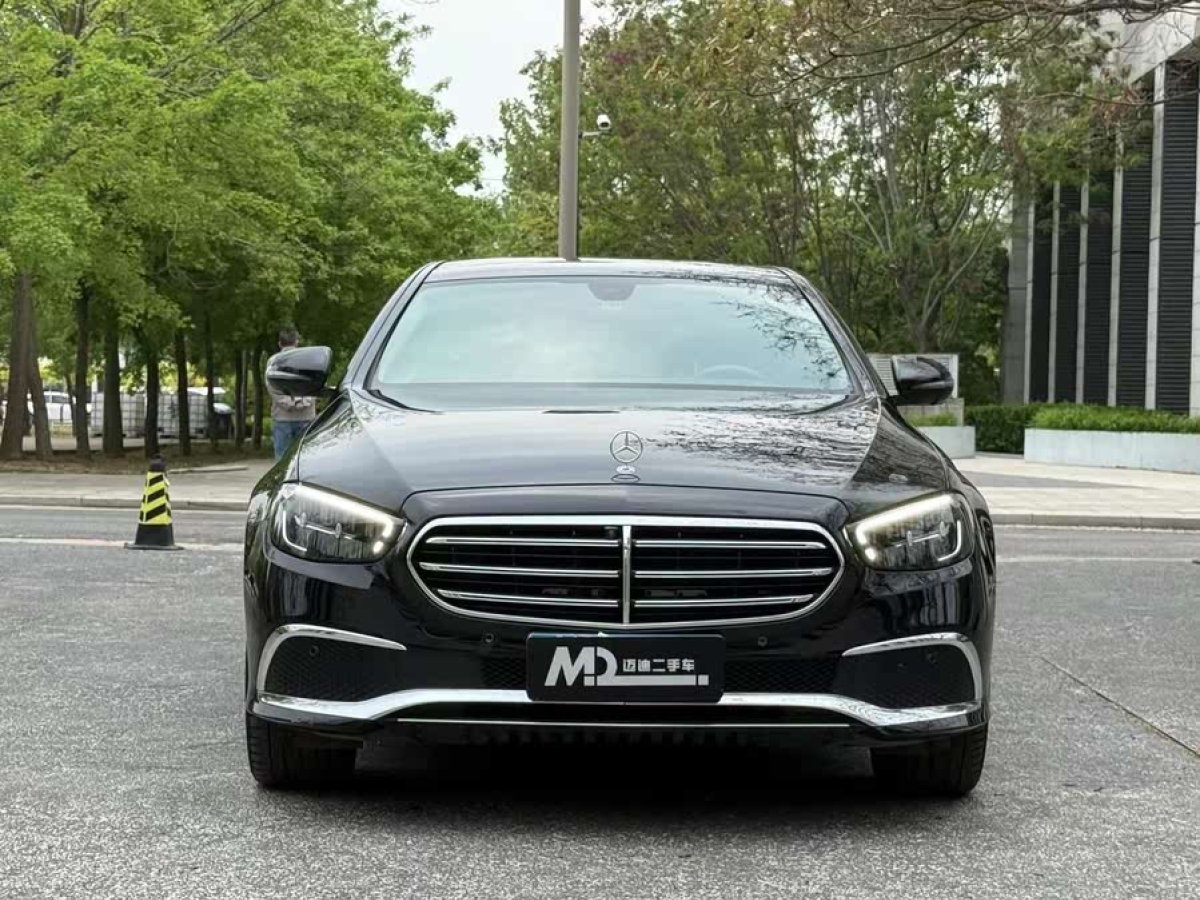 奔馳 奔馳E級  2021款 改款 E 300 L 時尚型圖片