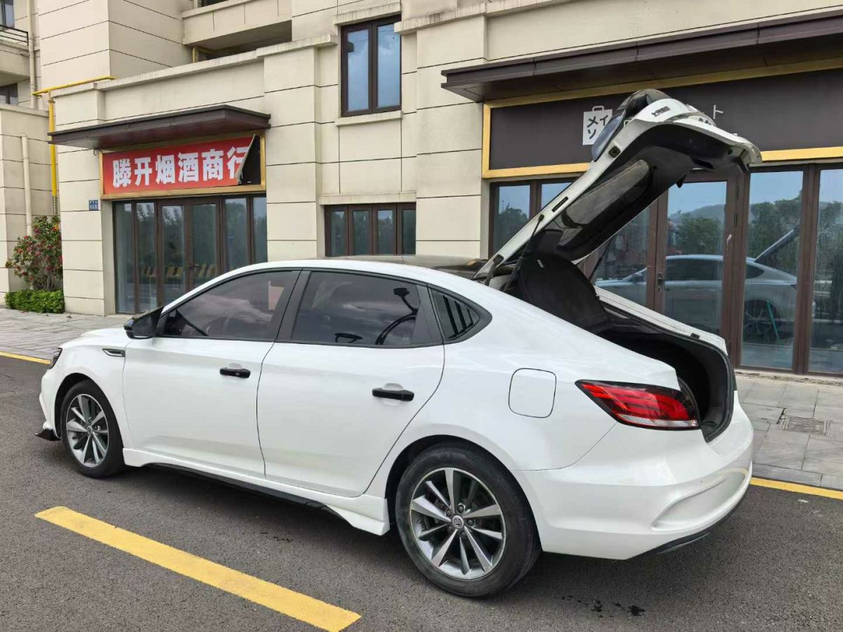 名爵 名爵6  2020款 1.5T 自動Trophy數(shù)字曼巴旗艦版圖片