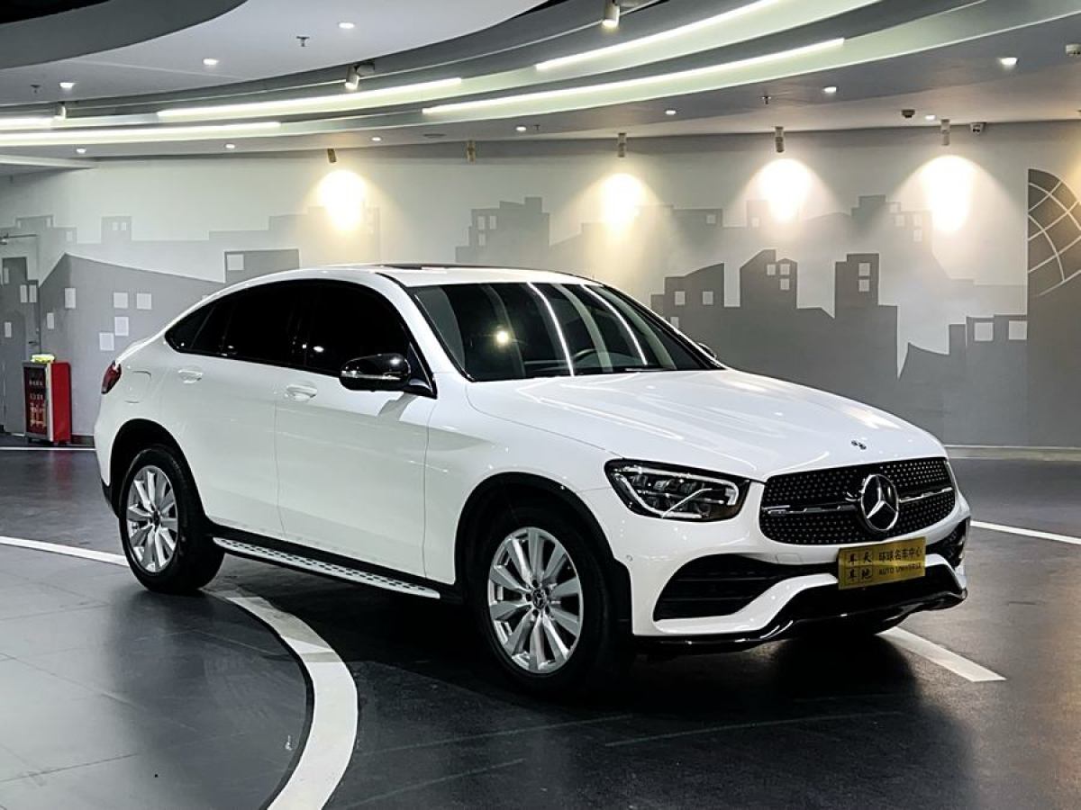 奔馳 奔馳GLC  2022款 改款 GLC 260 4MATIC 轎跑SUV圖片