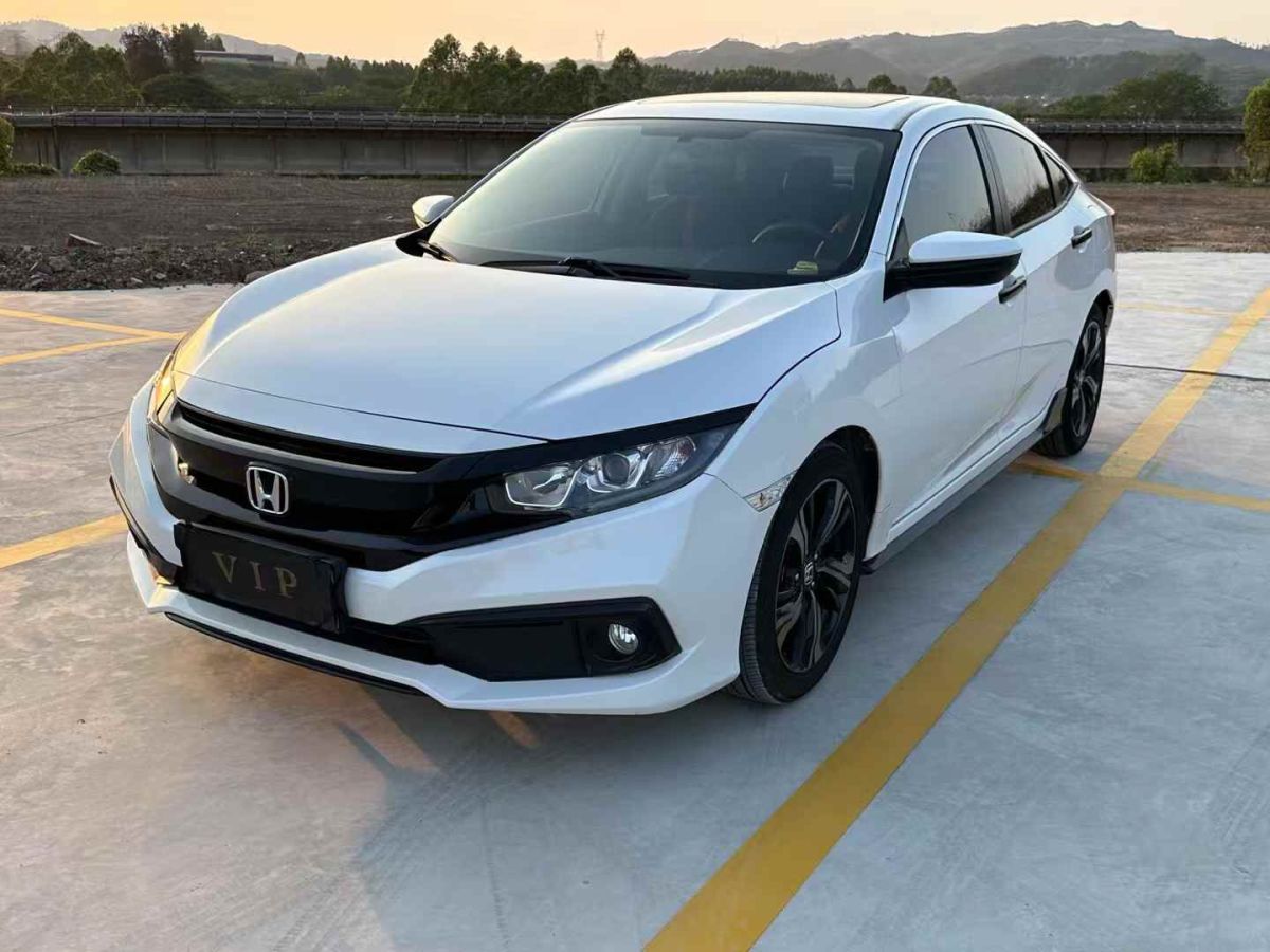 本田 思域  2021款 HATCHBACK 220TURBO CVT新銳控圖片