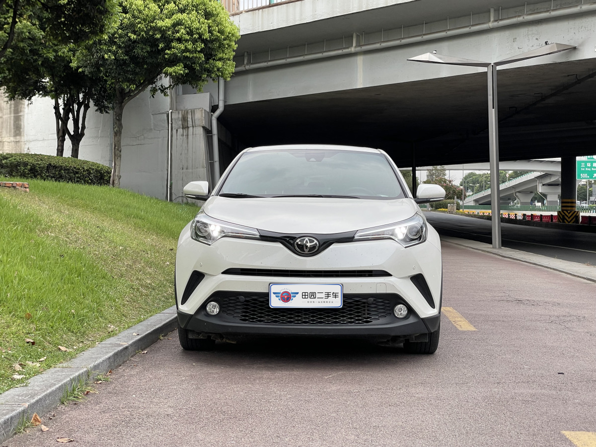 豐田 C-HR  2020款 2.0L 豪華版圖片