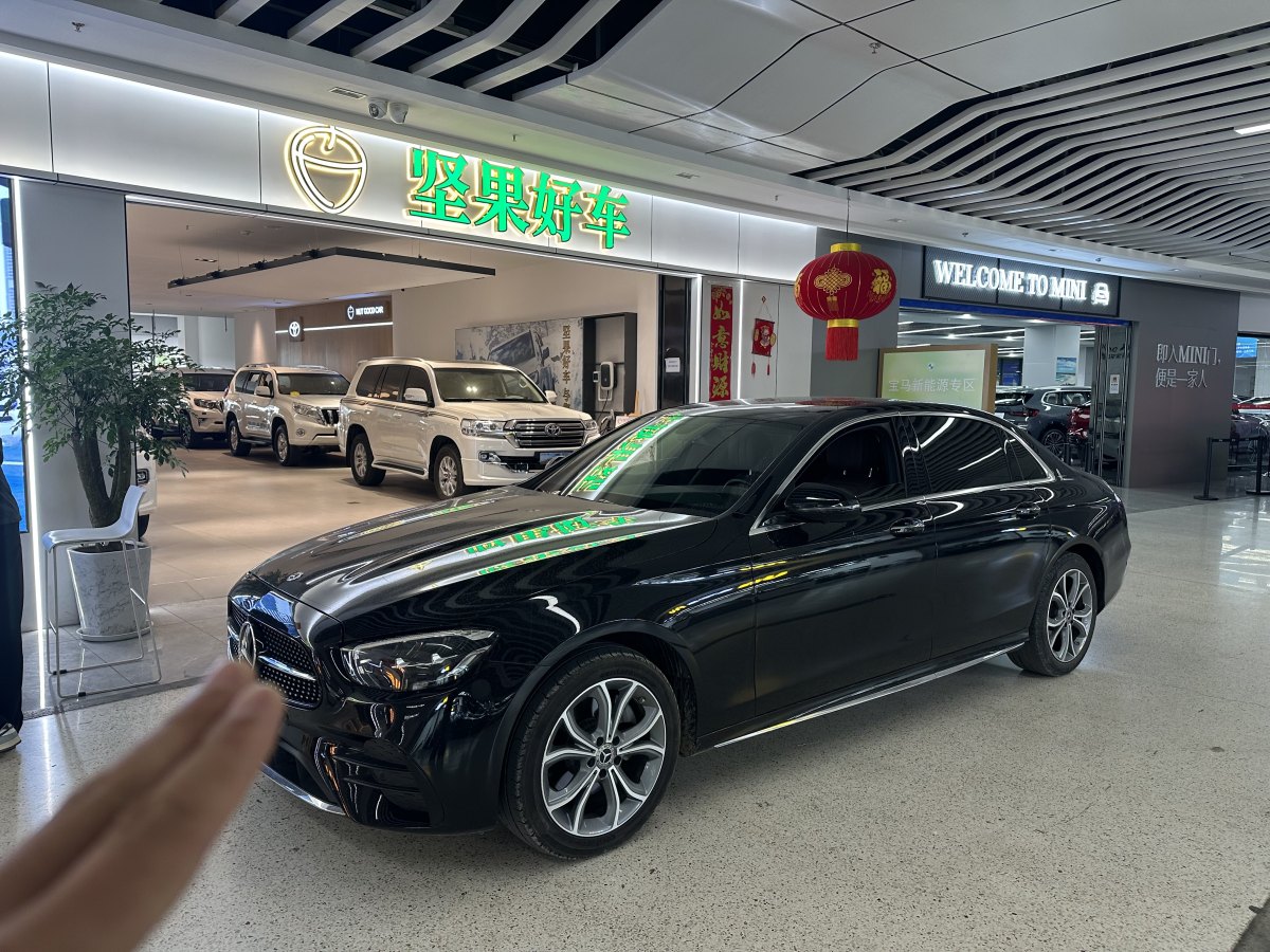 奔馳 奔馳E級(jí)  2021款 改款 E 300 L 時(shí)尚型圖片