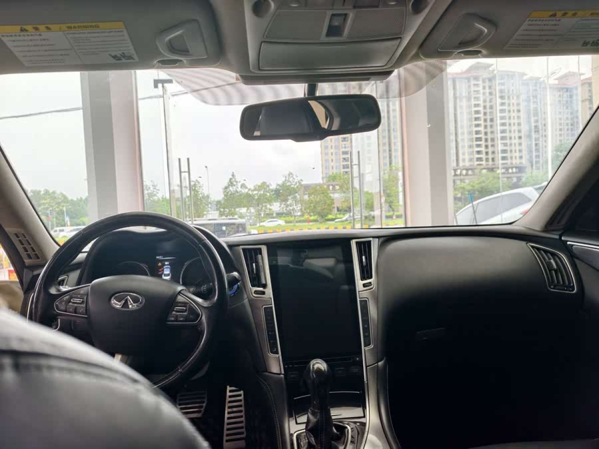 英菲尼迪 Q50L  2015款 2.0T 悅享版圖片