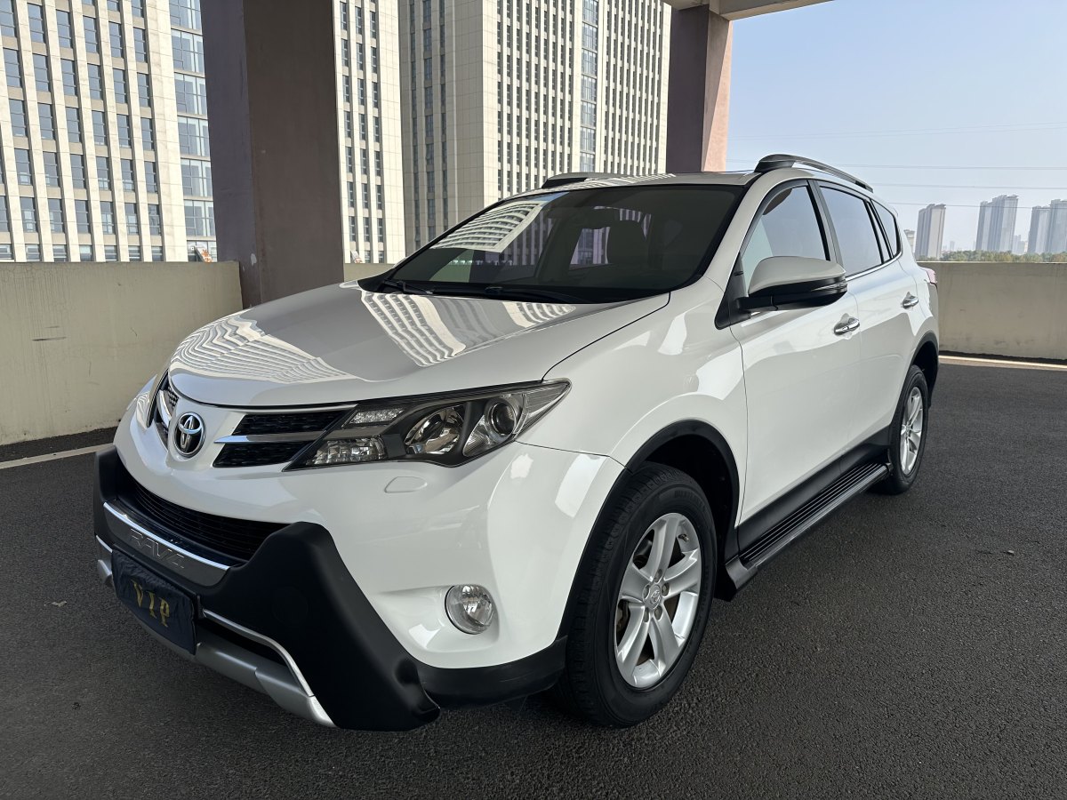 2013年12月豐田 RAV4  2016款 榮放 2.5L精英版