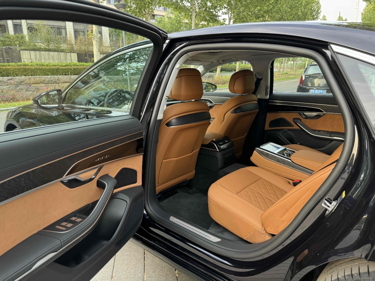 奧迪 奧迪A8  2024款 A8L 50 TFSI quattro 臻選型圖片