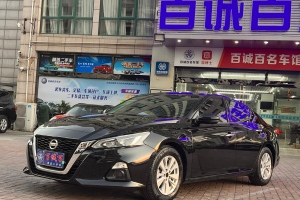 天籟 日產 2.0L XL 舒適版