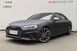 奥迪A4L 奥迪 45 TFSI quattro 臻选动感型