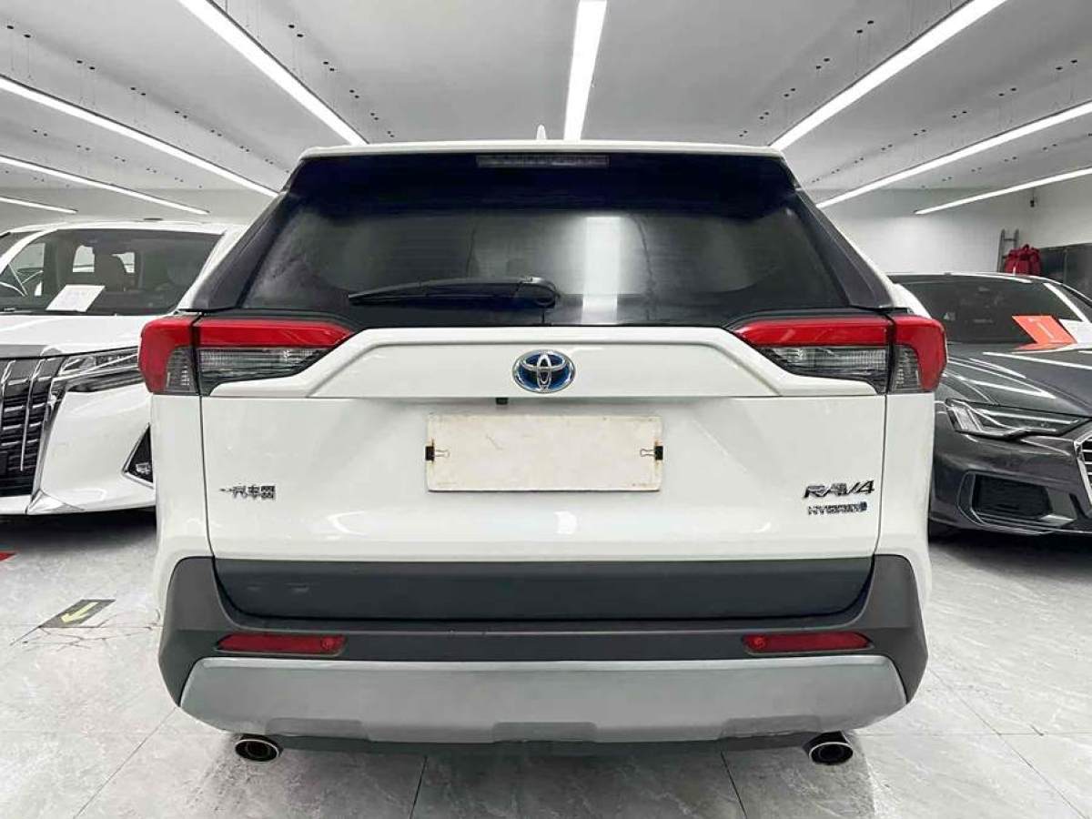 豐田 RAV4榮放  2023款 雙擎 2.5L E-CVT兩驅(qū)精英版圖片