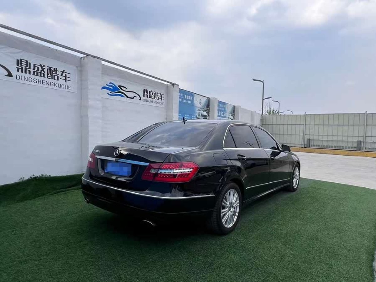 奔馳 奔馳E級  2013款 E 260 L CGI優(yōu)雅型圖片