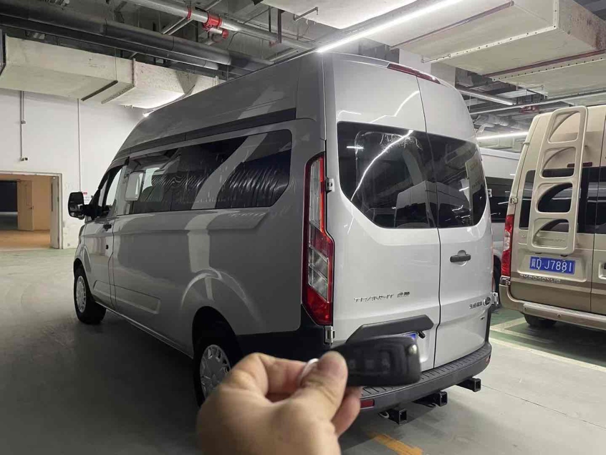 福特 全順  2017款 2.0T柴油多功能商用車中軸中頂國V圖片