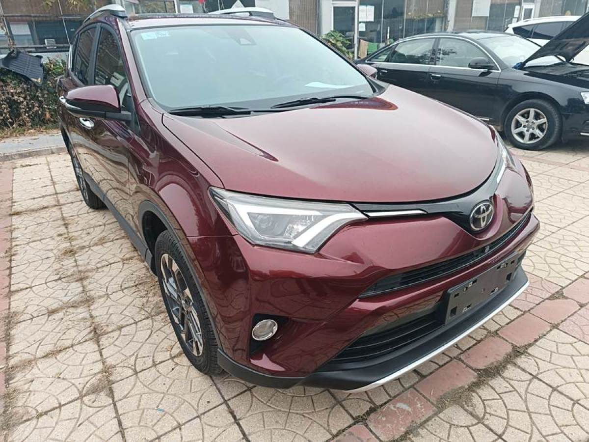 豐田 RAV4榮放  2016款 2.5L 自動四驅(qū)尊貴版圖片