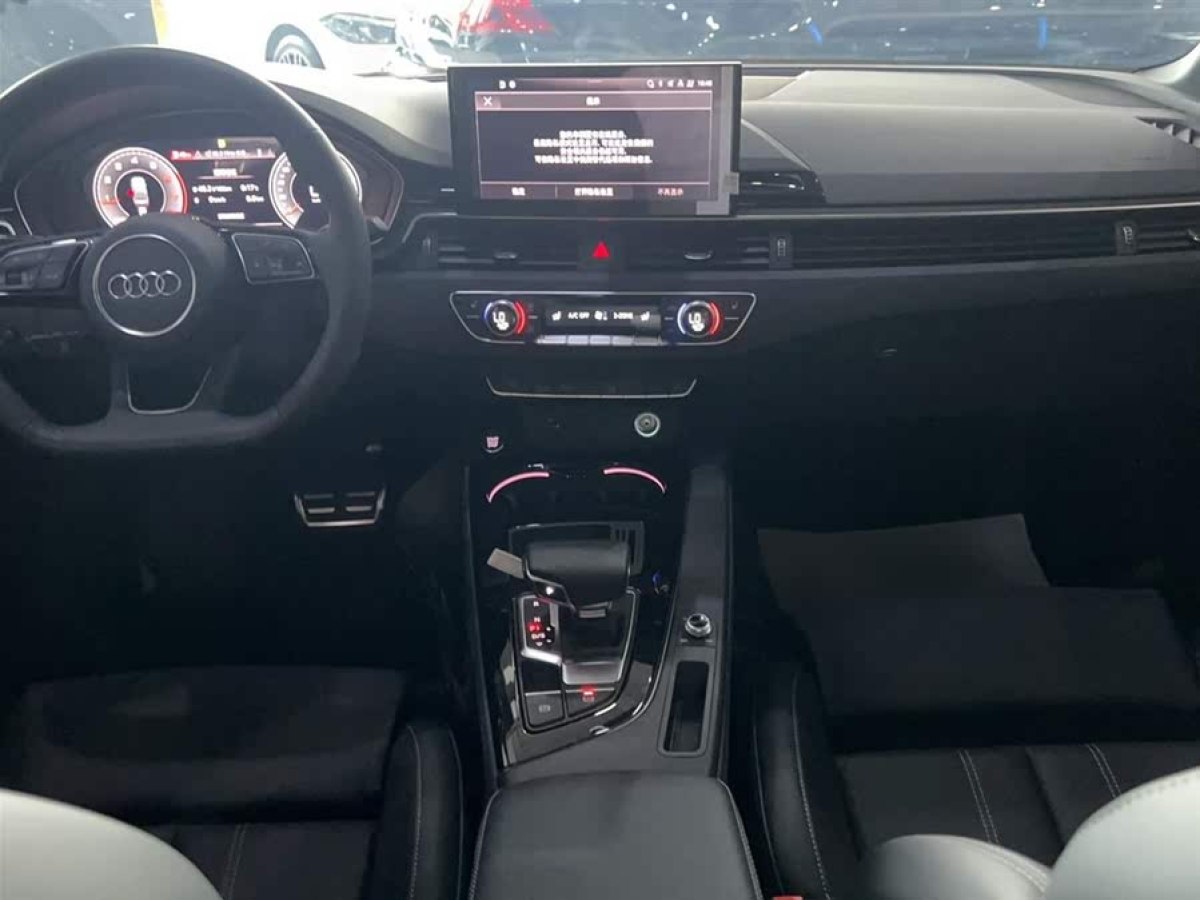奧迪 奧迪A4L  2024款 40 TFSI 豪華動(dòng)感型圖片