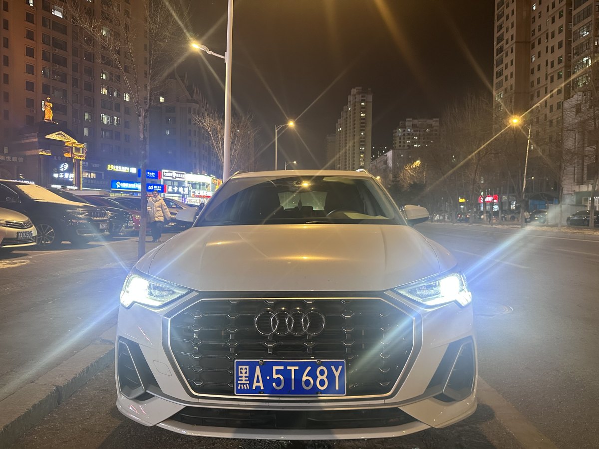 奧迪 奧迪Q3  2022款 35 TFSI 進(jìn)取動(dòng)感型圖片