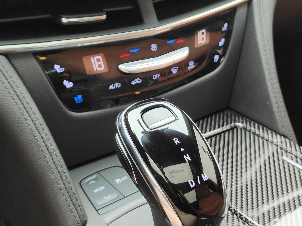 凱迪拉克 CT6  2022款 28T 豪華型圖片