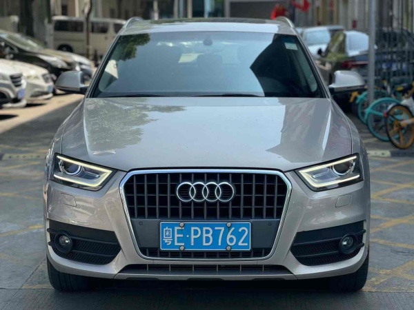 奥迪 奥迪Q3  2013款 35TFSI 舒适型