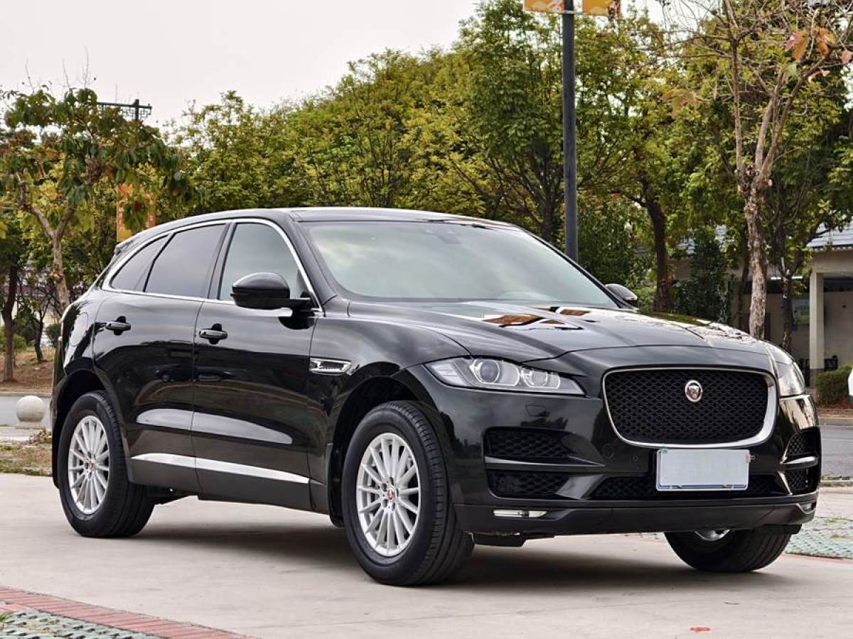 捷豹 F-PACE  2018款 2.0T 四驅(qū)都市尊享版圖片