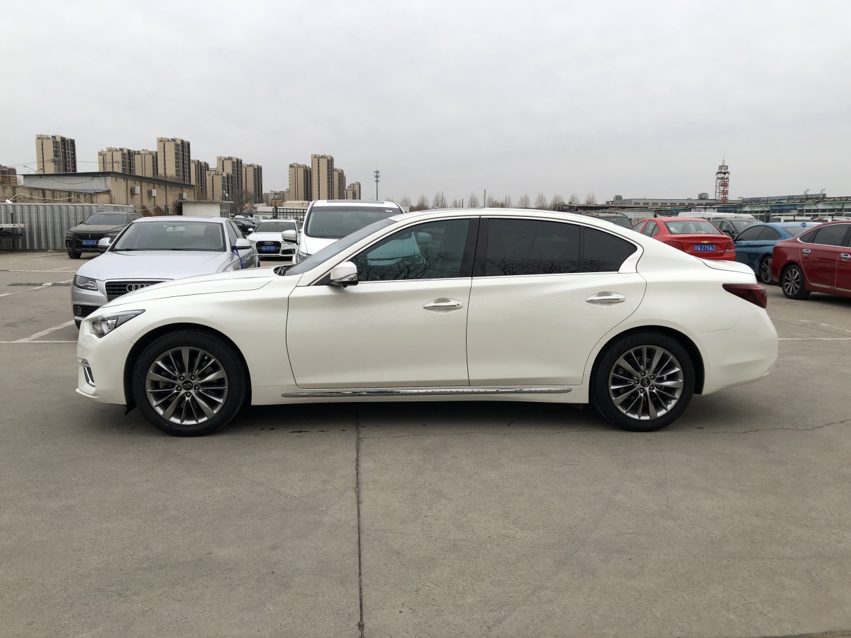 英菲尼迪 Q50L  2021款 2.0T 逸享版圖片