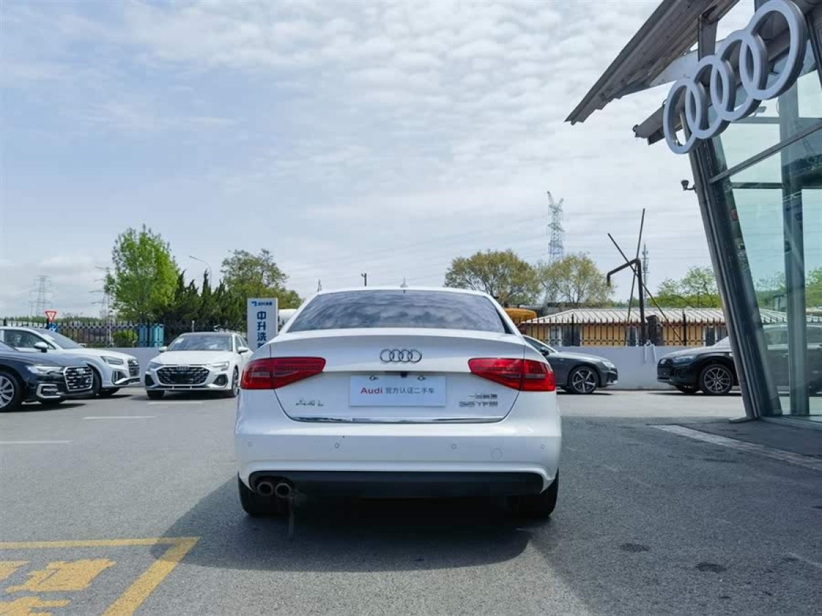 奧迪 奧迪A4L  2016款 30 TFSI 典藏版 自動(dòng)舒適型圖片