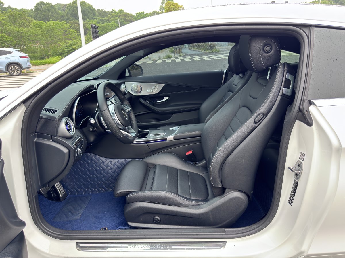奔馳 奔馳C級(jí)  2021款 C 200 轎跑車圖片