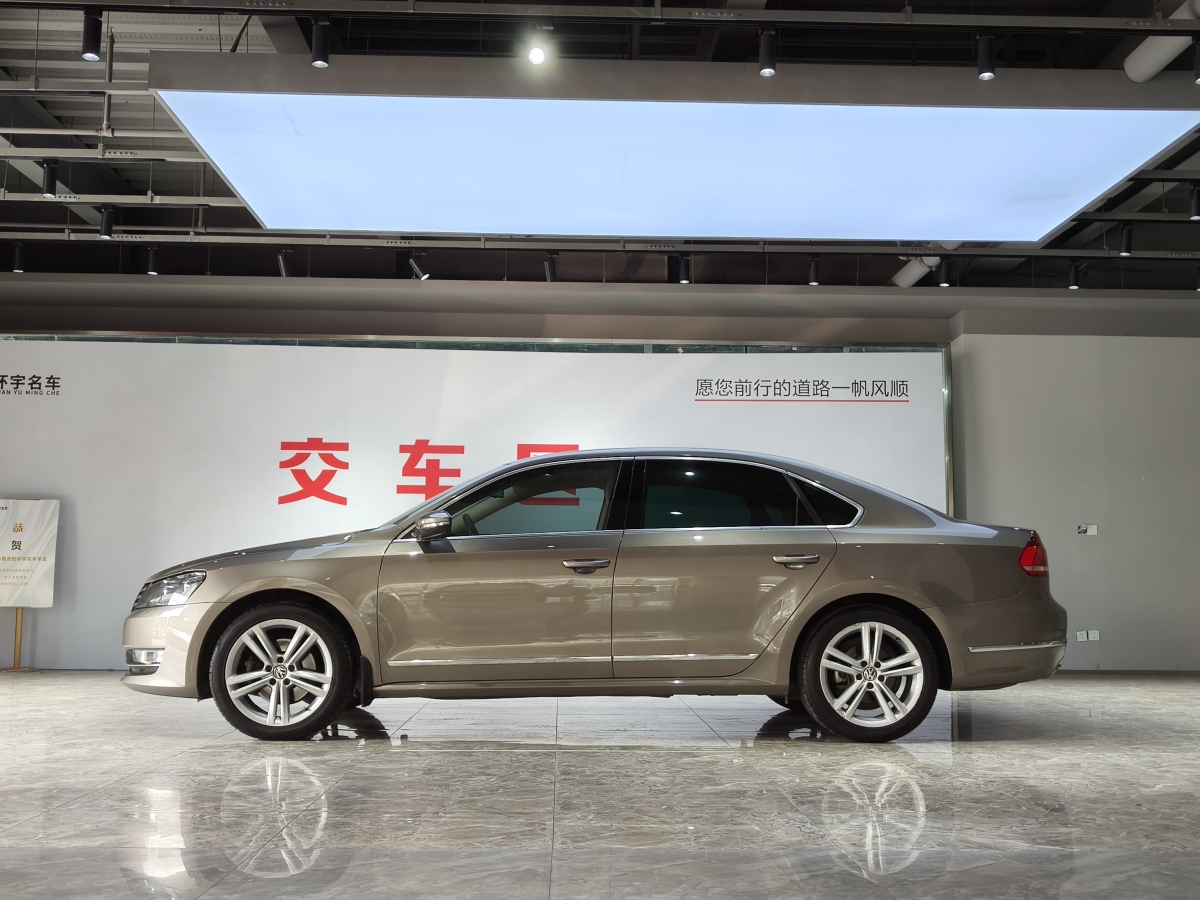 2015年5月大眾 帕薩特  2014款 1.8TSI DSG御尊版